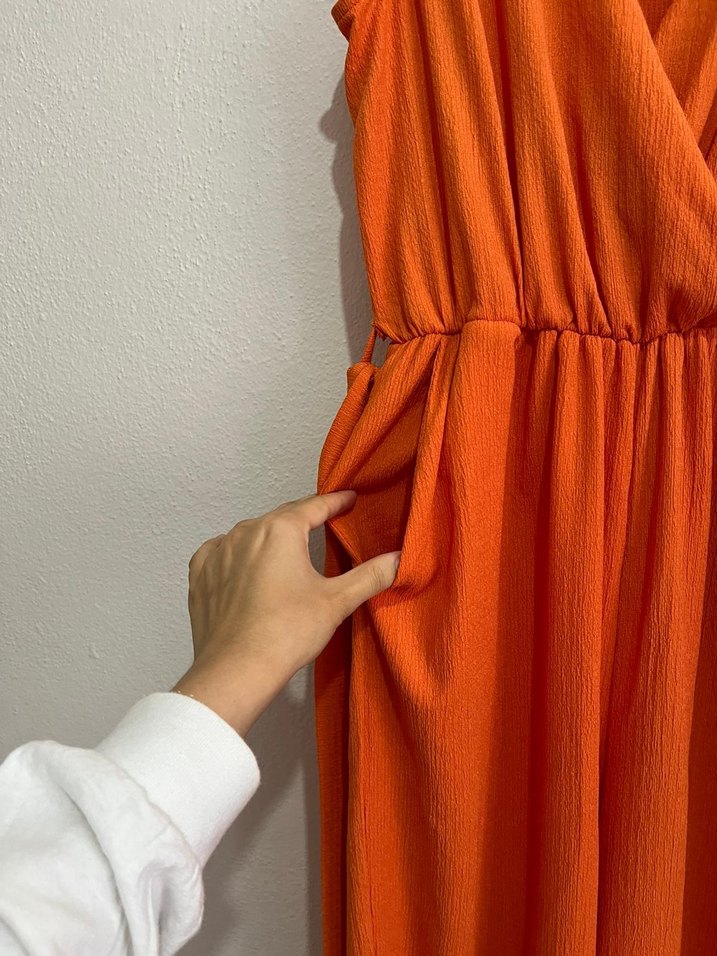 Kolsuz V Yakalı Turuncu Uzun tulum - Görsel 3