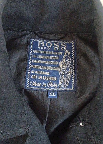 Hugo Boss marka Siyah Erkek pardesü fermuarlı ve düğmeli - Görsel 2