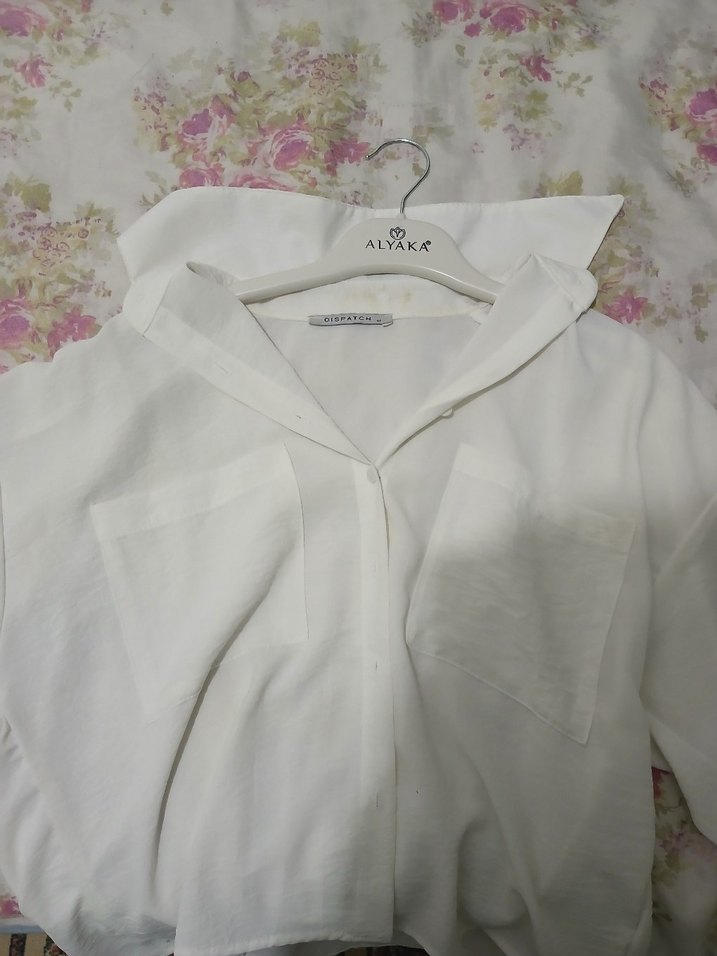 Kadın Beyaz Keten V Yaka Düğmeli Gömlek - Görsel 4