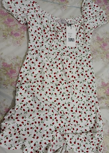 Çiçek Desenli Beyaz Midi Elbise - Görsel 5