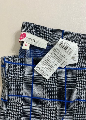 Gri Ekose Desenli Rahat Kesim Kadın Pantolon tayt formunda - Görsel 3