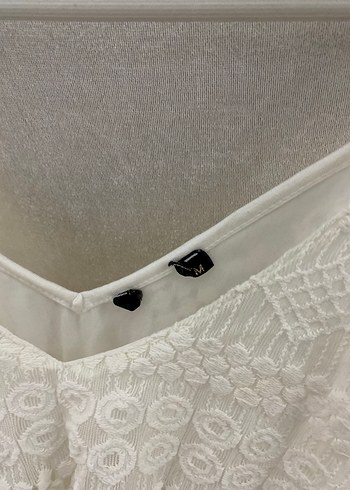 Dantel Detaylı Beyaz Bohem Mini Askılı Üst - Görsel 3