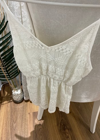 Dantel Detaylı Beyaz Bohem Mini Askılı Üst - Görsel 4
