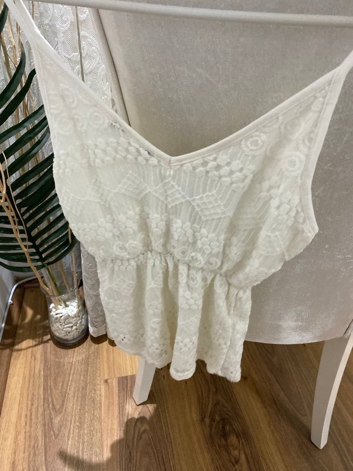 Dantel Detaylı Beyaz Bohem Mini Askılı Üst - Görsel 4