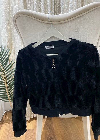 Siyah Kadın Kısa Kürk Detaylı Sweatshirt - Görsel 6