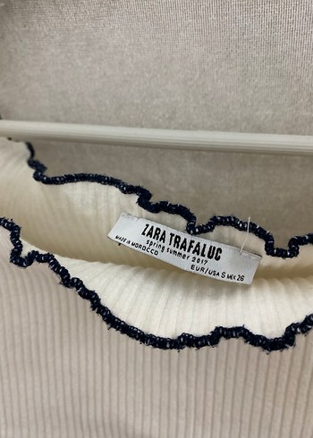 Kısa Kollu Beyaz Triko Bluz - Görsel 3