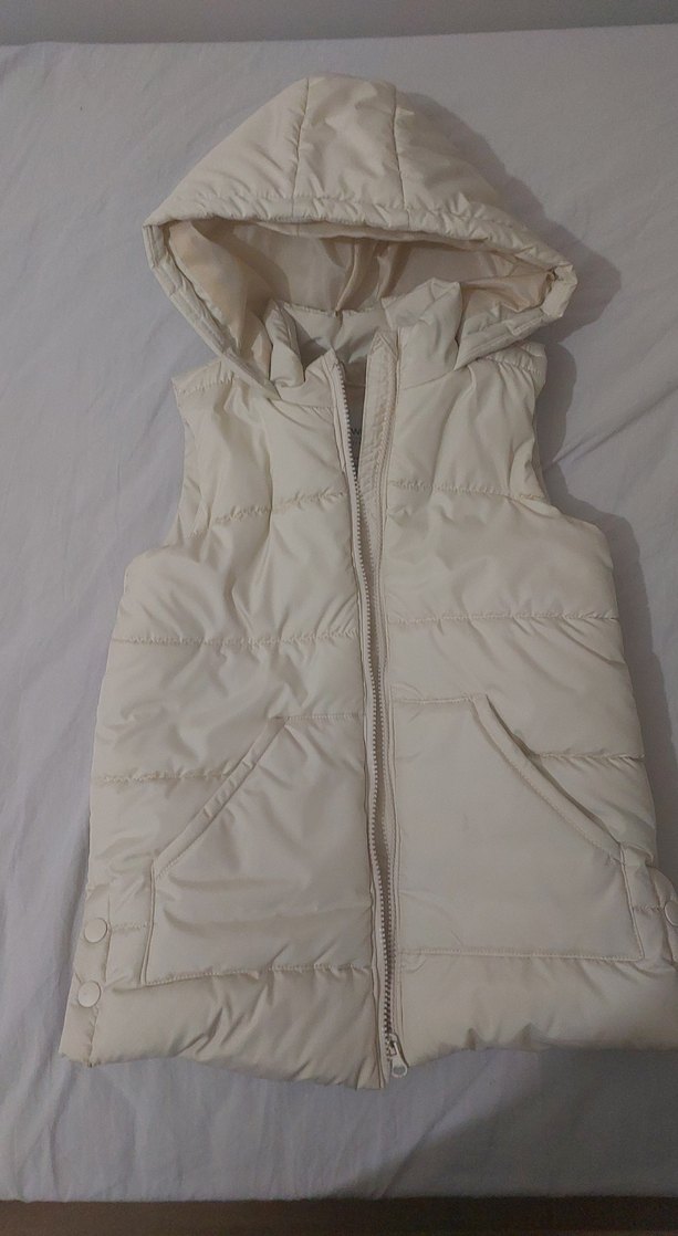 Kadın Beyaz Kapüşonlu Fermuarlı Yelek - Görsel 2