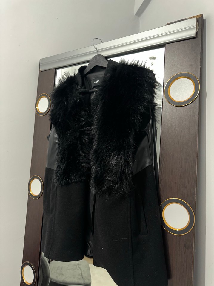 Siyah kadın kürklü yelek - Görsel 2