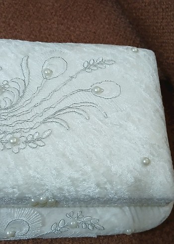 İnci İşlemeli Beyaz Düğün Aksesuarı - Görsel 4