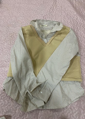 Bej V Yaka Düğmeli Kadın Yelek - Görsel 3