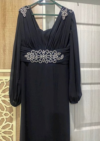 Nakışlı Siyah Uzun Kollu Abiye Elbise - Görsel 2