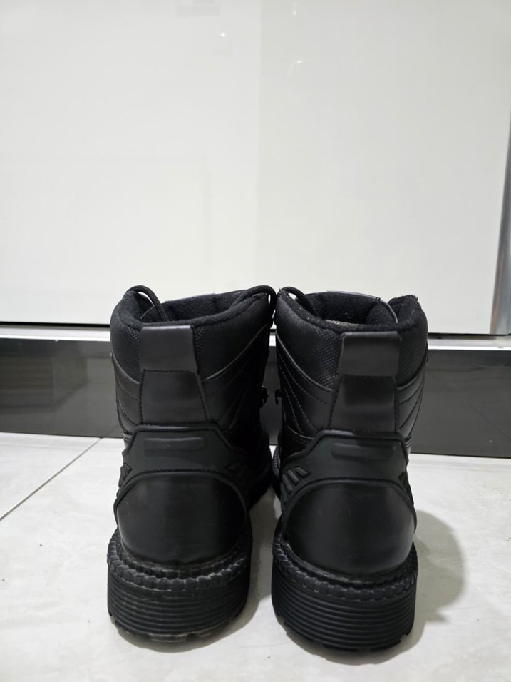 Siyah Bağcıklı Erkek Bot - Görsel 3