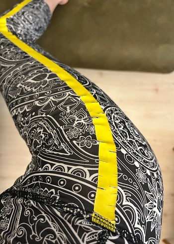 Siyah Mandala Desenli Midi Tayt - Görsel 5