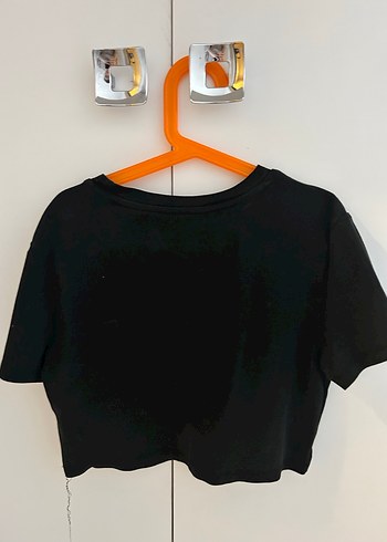 Siyah Kısa Kollu Crop Top - Görsel 2