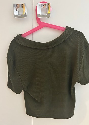 Yeşil renkte Düğmeli Kısa Kollu Bluz - Görsel 4