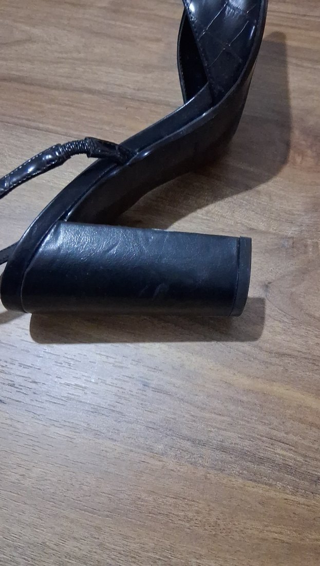 Mango Siyah Krokodil Desenli Tokalı Topuklu - Görsel 3