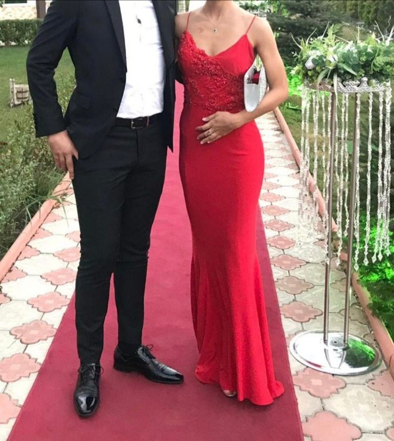 Kırmızı Dantel Detaylı Uzun Abiye Elbise - Görsel 2