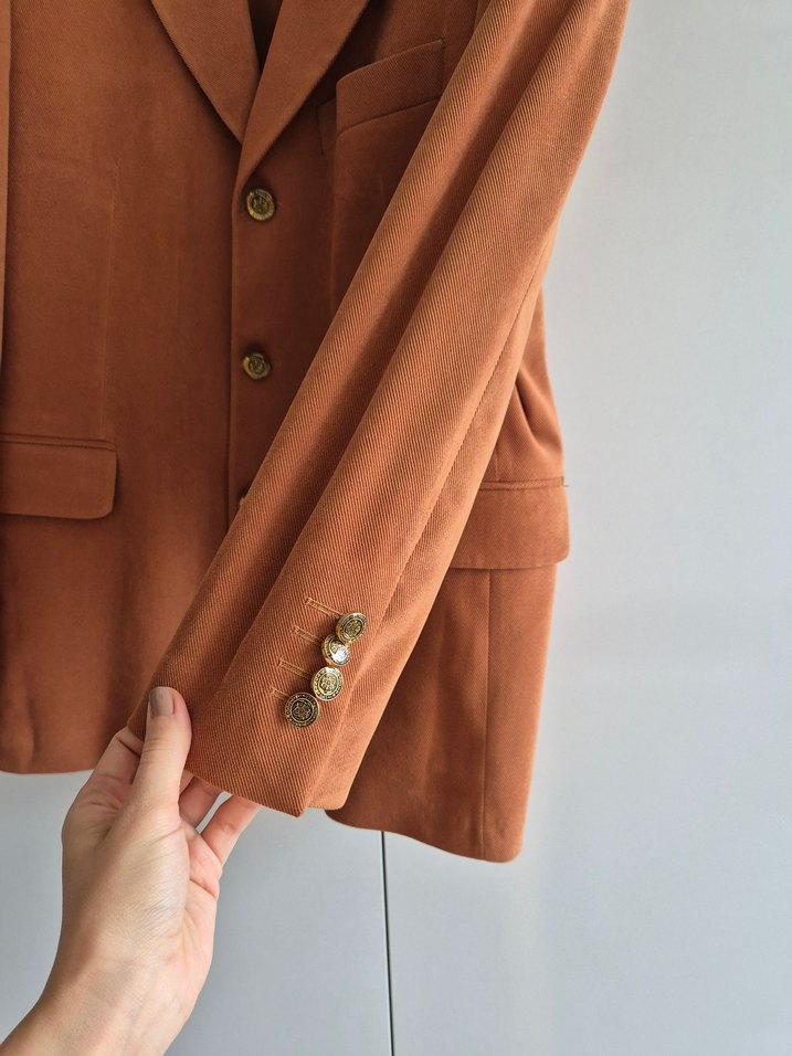 Kahverengi Düğmeli Erkek Ceket - Görsel 2