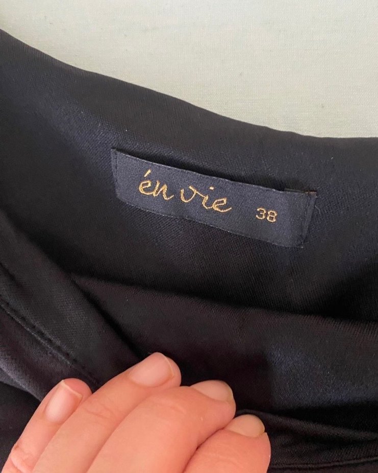 Drapeli Siyah V Yakalı Kadın Bluz - Görsel 3