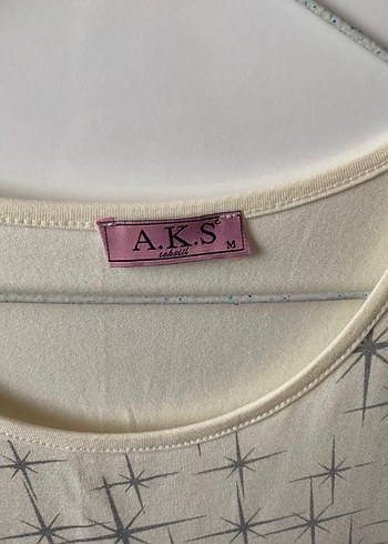 Beyaz Baskılı Kadın Tişört - Görsel 3