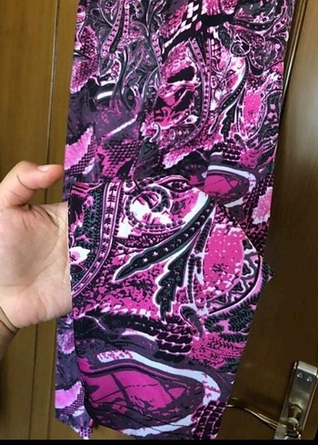 Kadın Dijital Baskı Pembe Desenli Tayt - Görsel 2