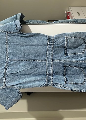 Kadın Mavi Kemerli Denim Kısa Tulum - Görsel 4