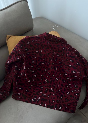 Bordo Düğmeli Kadın Gömlek - Görsel 2