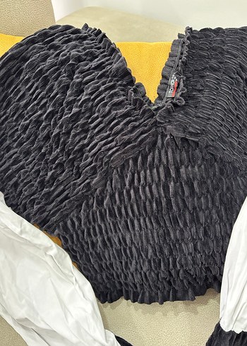 Piliseli Siyah Keten Mini Bluz - Görsel 3