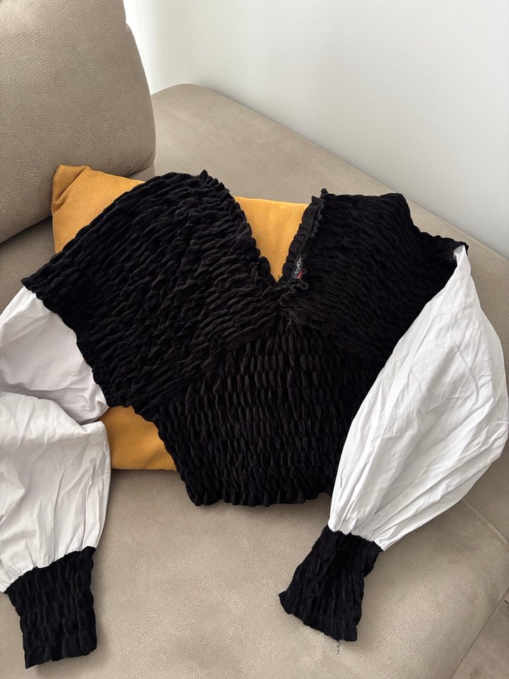 Piliseli Siyah Keten Mini Bluz - Görsel 2