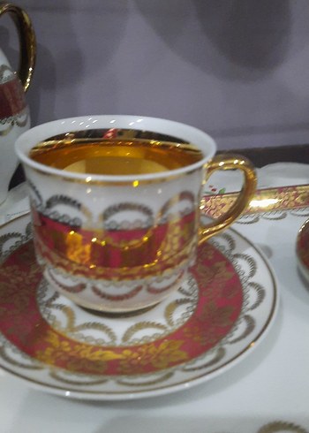 Beyaz ve Altın Detaylı Kahve Fincanı Seti - Görsel 3