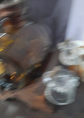 Bej Renkli Ahşap Standlı Koyu Renkli Şişe - Görsel 4