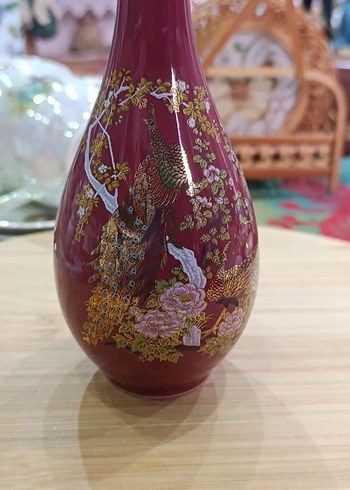 Bordo Renkli İnce Boyunlu Vazo - Görsel 3