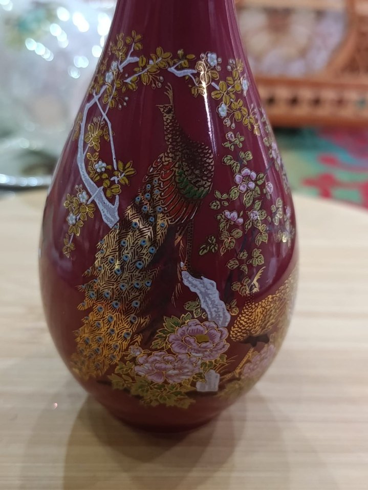 Bordo Renkli İnce Boyunlu Vazo - Görsel 2