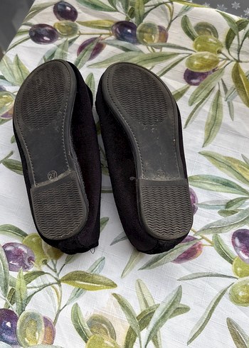 Siyah Fiyonk Detaylı Kız Babet - Görsel 3