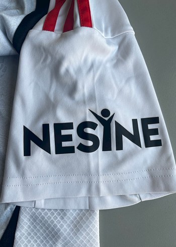 Beşiktaş 24-25 Beyaz Forma - Görsel 4