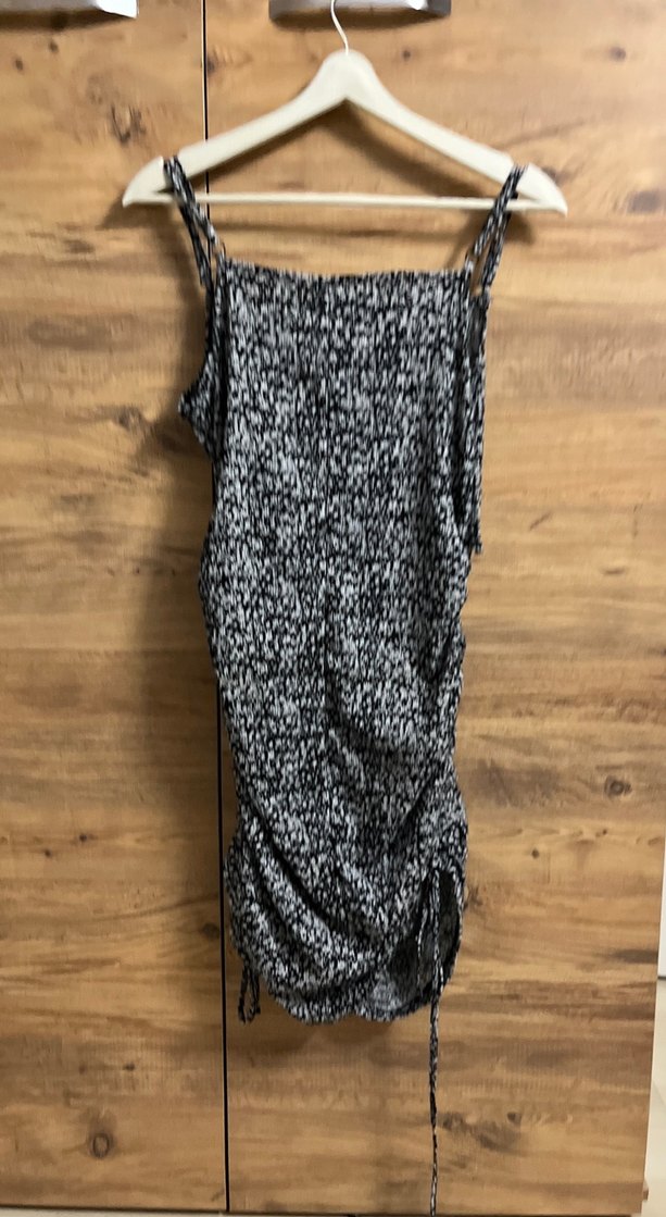 Gri Yılan Desenli Drapeli Midi Elbise - Görsel 2