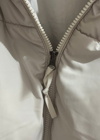 Krem Hm Şişme Mont - Görsel 4