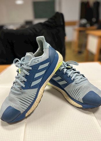 Adidas 44