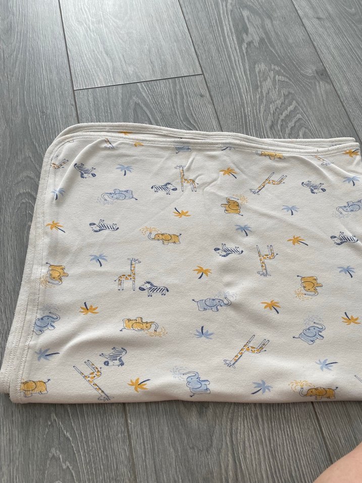 Gri Desenli Çocuk Uyku Örtüsü - Görsel 3