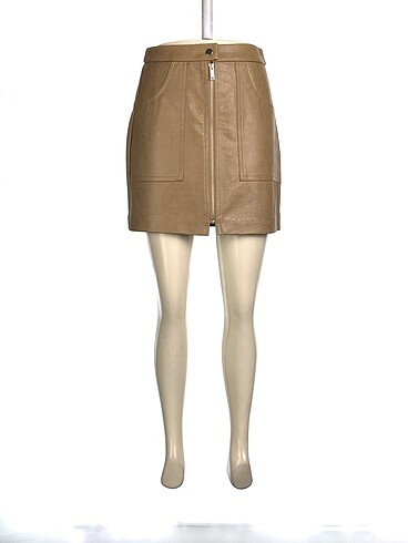 Stradivarius Mini Etek %70 İndirimli.