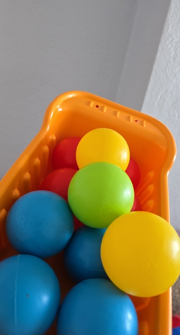 11 Renkli Plastik Oyun Topları - Görsel 3