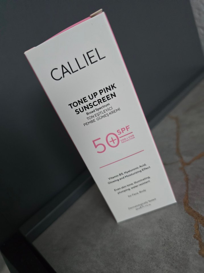 CALLİEL Ton Eşitleyici Renkli Güneş Kremi SPF 50+ 50 ml - Görsel 3
