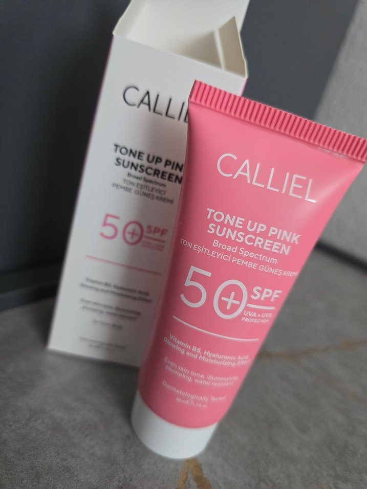 CALLİEL Ton Eşitleyici Renkli Güneş Kremi SPF 50+ 50 ml - Görsel 4