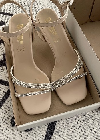 Kadın Topuklu Ayakkabı - Görsel 2