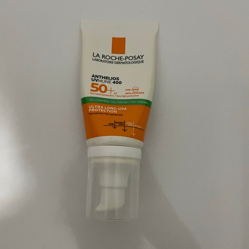 La Roche Posay Anthelios Uvmune 400 SPF50+ Yüz Güneş Kremi 50 ml - Görsel 2