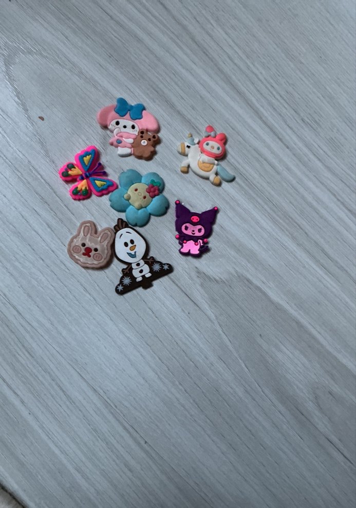 7 adet çeşitli toka taç veya masaya yapıştırıla bilen figürler - Görsel 2