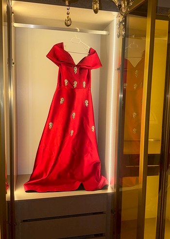 Kırmızı Drapeli Uzun Kadın Abiye - Görsel 4