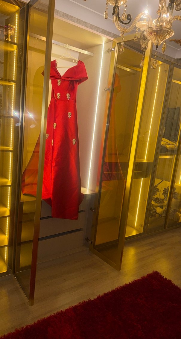 Kırmızı Drapeli Uzun Kadın Abiye - Görsel 2