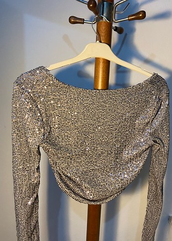 Gri Drapeli Mini Bluz, Uzun Kollu, Teknolojik Kumaş - Görsel 2