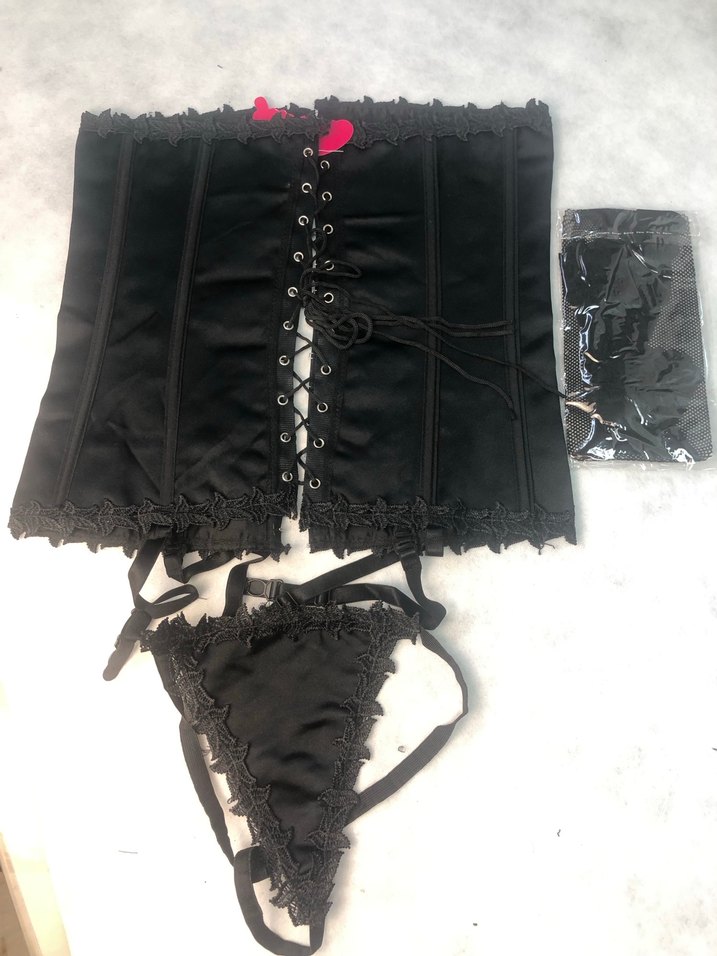 Siyah Gotik Nakışlı Jartiyer Takım - Görsel 3